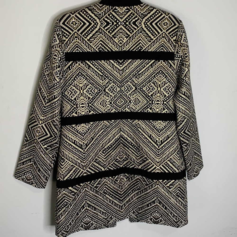 Black label Chicos black gold metallic jacquard topper 1 M - Picture 9 of 9